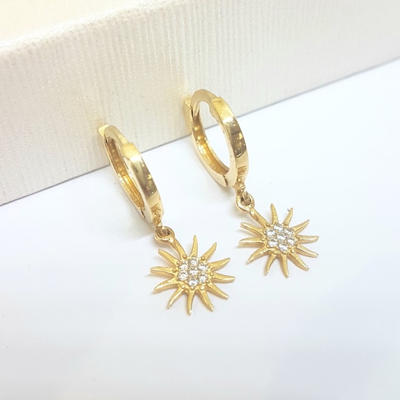 day.berlin orecchini a cerchio Celi da donna placcati oro 18k, 14mm di diametro con perla d'acqua dolce 7x8mm, acciaio inox 316L, senza nichel e resistenti all'acqua