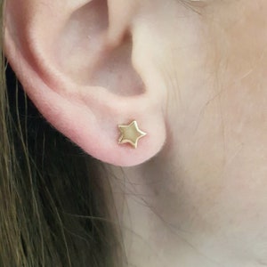 14K Solid Gold Star Stud Earrings for Women , Gold Zodiac Jewelry ,  Earrings Studs Gold 14K , Star Shaped Studs , Best Birthday Gift
