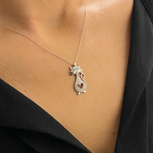 925K Sterling Silver Cat Necklace for Women, CZ Cat Pendant , Cat and Heart Necklace Silver, Animal Jewelry , Gift for Her , Christmas Gifts