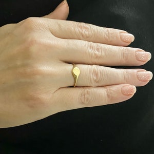 14K Solid Gold Oval Signet Ring for Women, Solid Gold Signet Ring , Oval Statement Ring, Gold Stacking Ring , 14k Solid Gold Ring, Custom