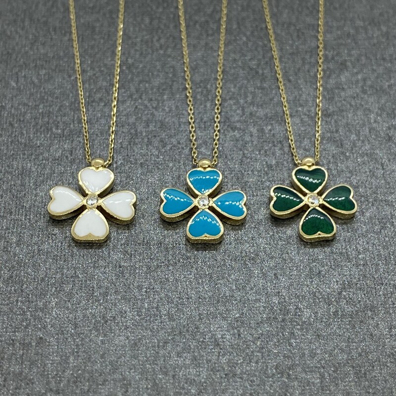 Clover Necklace - Etsy