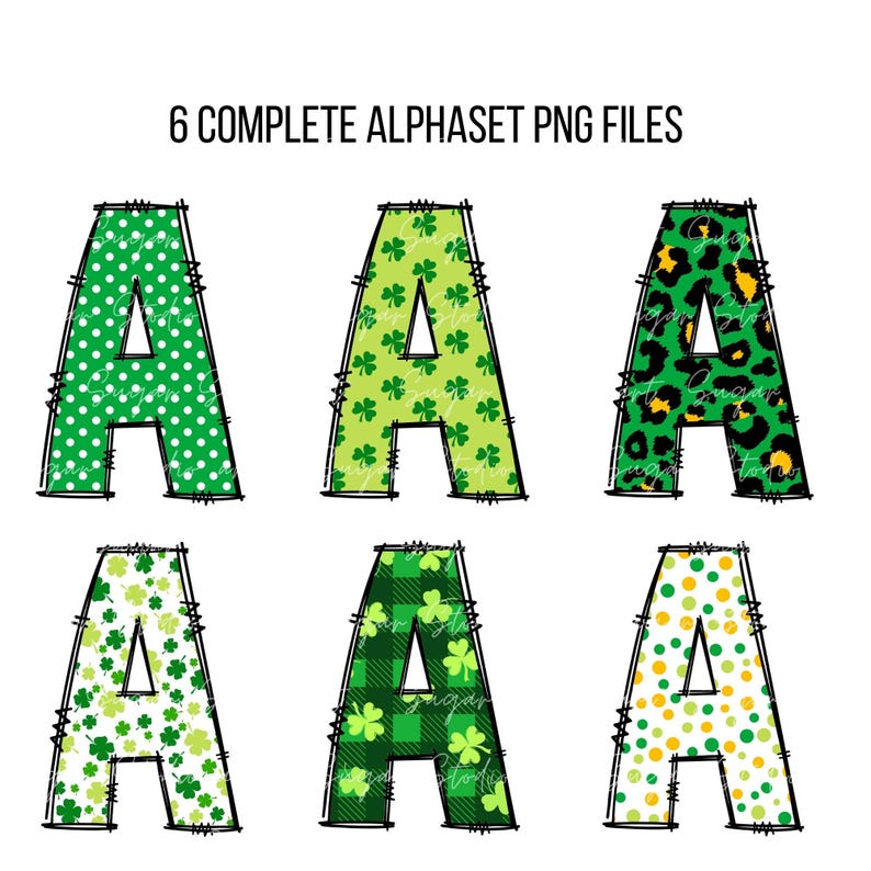 Puede incluir: Seis dise&ntilde;os diferentes de la letra A, cada uno con un dise&ntilde;o de patr&oacute;n verde y amarillo diferente. Los patrones incluyen tr&eacute;boles, lunares, cuadros y estampado de leopardo.