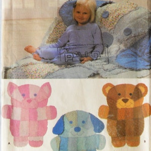 Simplicity 4993.  Animal rag quilts pattern. Animal rag quilt wall hanging pattern.  Cat rag quilt.  Bear rag quilt.  Dog rag quilt.  Uncut