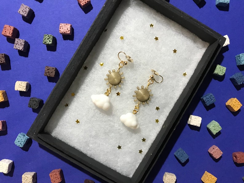 Sunny and cloudy earrings 