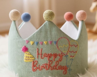 カスタムネームの誕生日パーティークラウン、誕生日用のパーソナライズされた手刺繍リネンクラウン、1歳の誕生日の記念品ギフト、手作りの生地クラウン