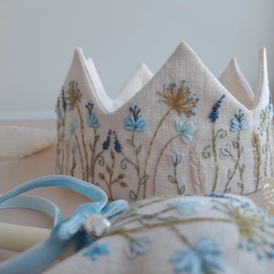 Wildflowers Birthday Party Crown, Personalized Hand Embroidered Linen Crown for Birthdays, Gifts for Birthday, Custom Handmade Baby Crown