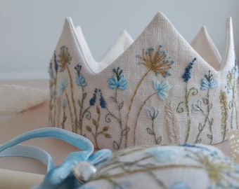 Wildflowers Birthday Party Crown, Personalized Hand Embroidered Linen Crown for Birthdays, Gifts for Birthday, Custom Handmade Baby Crown