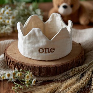Custom Birthday Party Crown, Personalized Hand Embroidered Linen Crown for Birthdays, Gifts for Birthday, Handmade Baby Crown, 1st Birthday