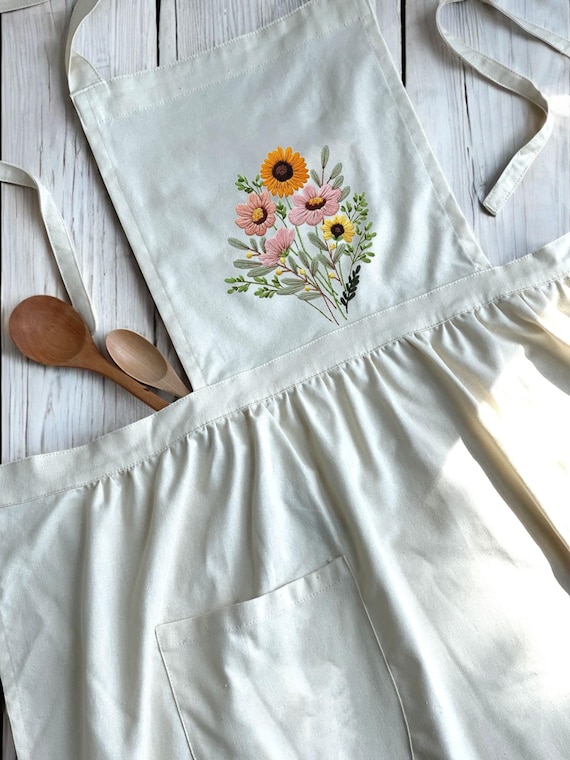 手刺繍の花束エプロン、刺繍花柄エプロン、リネンエプロン、キッチン