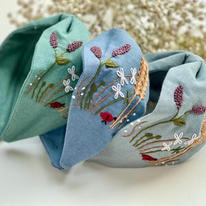 Wildblumen Garten Hand Bestickter Leinen Knoten Turban, Herbst Stoff Stirnband, Handgemachter Haarschmuck für Frauen, Blumenmädchen Stirnband