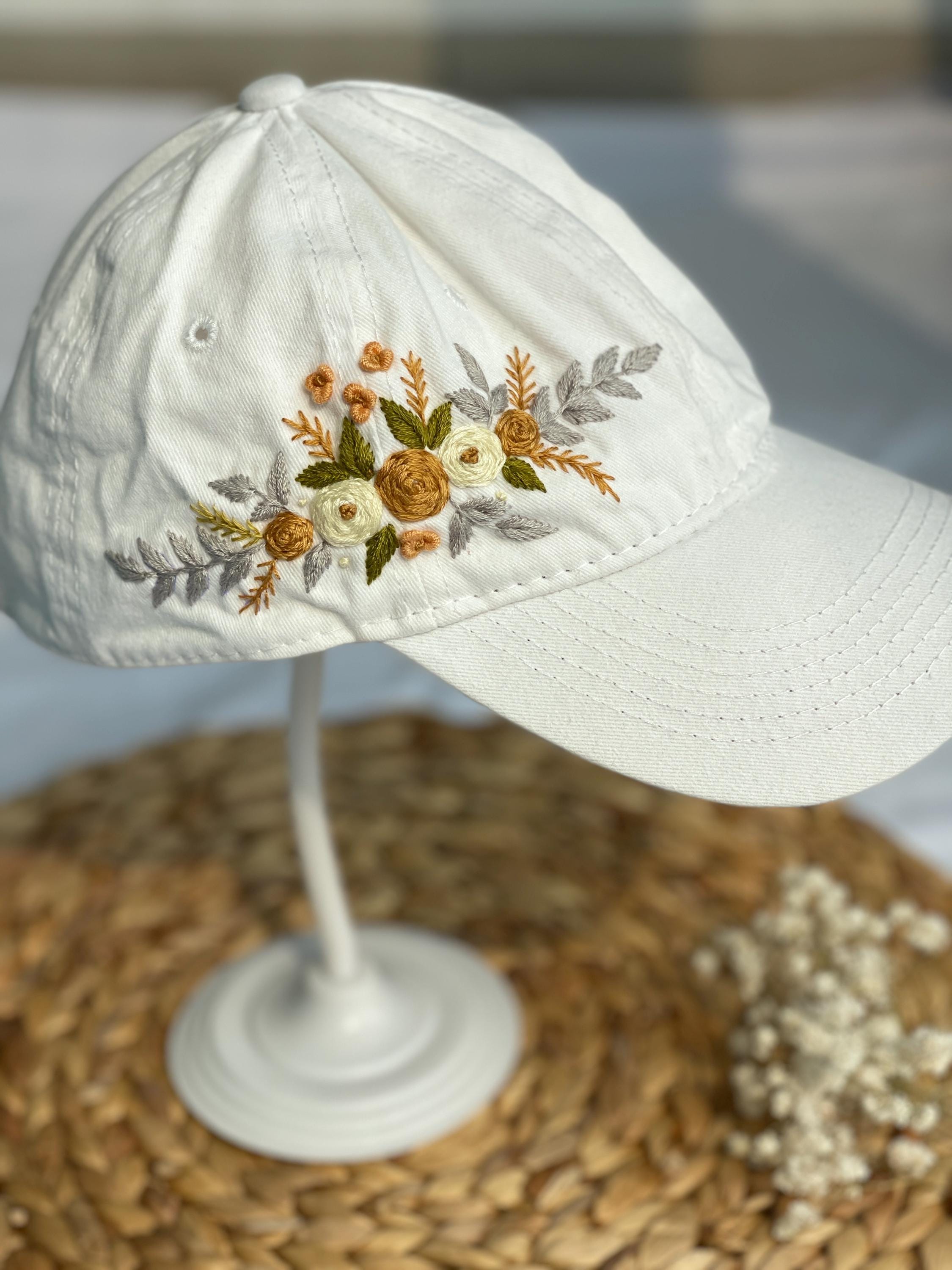 手刺繍の花柄ベースボールキャップ、ユニークな花柄デザイン、刺繍