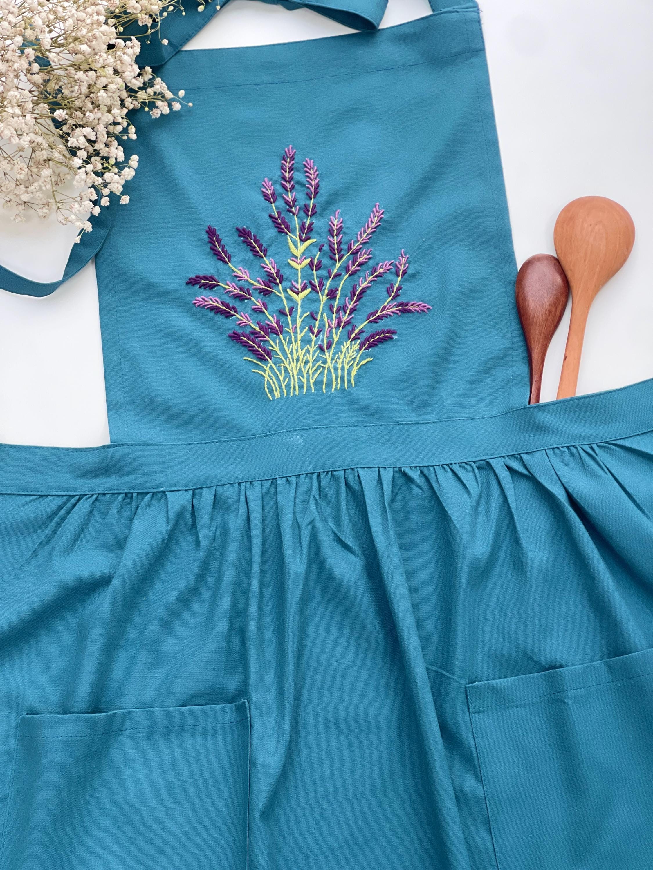 ラベンダーの花の刺繍エプロン、手刺繍エプロン、女性用花柄エプロン