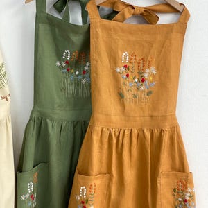 Natural Embroidered Floral 100% Pure Apron, Personalized Hand Embroidered Pure Linen Apron, Wildflower Embroidery Linen Apron for Women