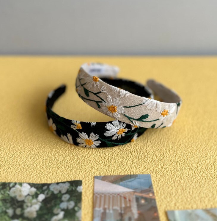 Daisy Embroidery Linen Headband, Handmade Hair Headband With  display picture 1