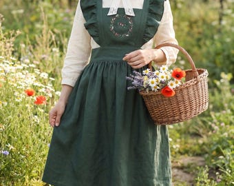 Hand Embroidered Mushroom Apron, Personalized Hand Embroidered Mushroom Wreath Apron, Natural Embroidery Linen Apron, Apron Dress for Women