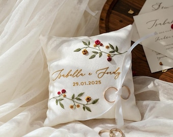 Personalized Hand Embroidered Linen Ring Bearer Pillow, Boho Wedding, Custom Linen Cushion, Handmade Ring Holder,Vintage Wedding Ring Pillow