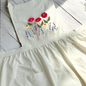 Poppies and Wildflowers Hand Embroidery Apron, Hand Embroidered Floral Apron, Kitchen/Cooking/Florist/Gardening Apron, Handmade Gift for Her