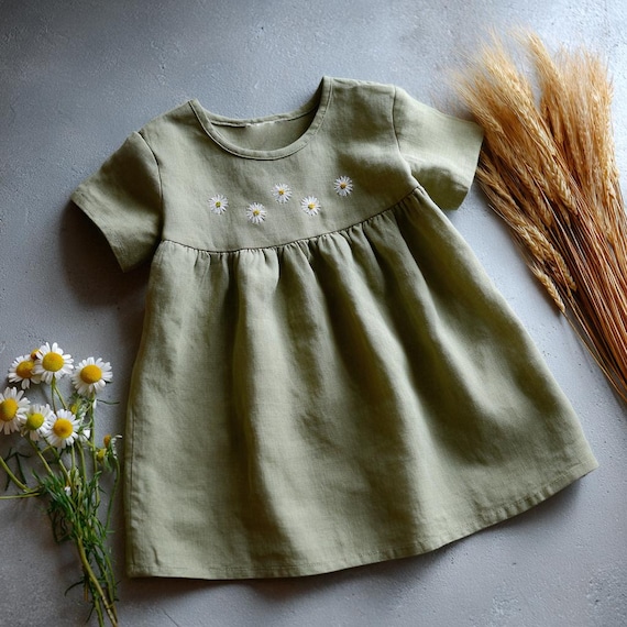 green dress with white daisies TBBC Girls' Daisy Dress