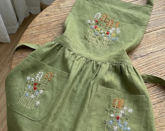 Natural Floral 100% Pure Apron, Personalized Hand Embroidered Pure Linen Apron, Wildflower Embroidery Linen Apron for Women