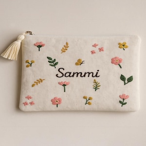 Custom Name Hand Embroidered Flower Pouch, Floral Linen Wallet, Handmade Makeup Bag, Bridesmaid Gift, Linen Embroidery Bag, Mother Day Gift