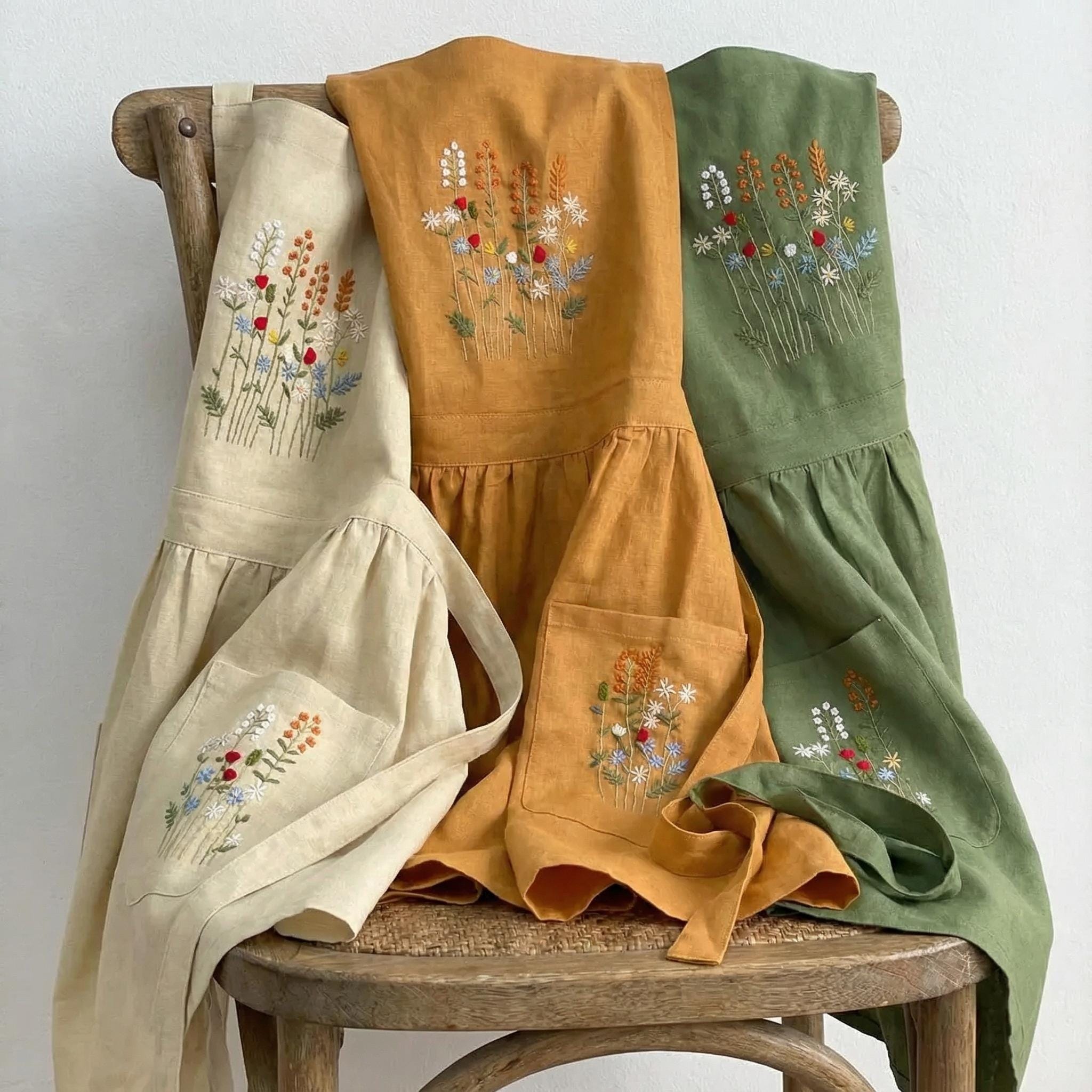天然花柄100%ピュアエプロン、パーソナライズされた手刺繍のピュア