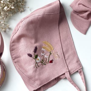 Baby Bonnet with Hand Embroidered Wildflower Garden, Baby Linen Bonnet, Hand Embroidered Linen Bonnet, Baby Brim Bonnet, Custom Baby Bonnet
