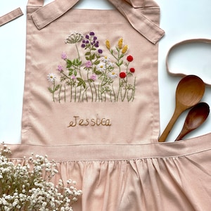 Personalized Wildflowers Garden Embroidered Apron Woman, Custom Floral Garden Embroidered Apron, Linen Apron, Gardening Apron, Kitchen Apron