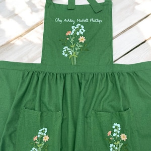 Hand-Embroidered Floral Women Apron, Personalized Embroidered Linen Apron, Kitchen/Cooking/Florist/Gardening Apron, Handmade Gift for Her