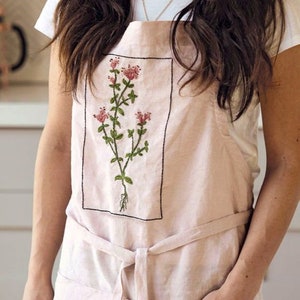 Floral Embroidered Apron For Women, Hand-Embroidered Linen Apron, Flower Embroidery Linen Apron, Custom Apron, Gardening Apron