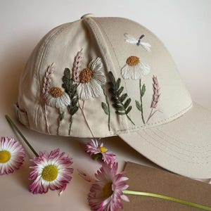 Wildflowers Garden Embroidery Hat, Denim Cap with Flower Embroidery, Women&#39;s Beach Hat, Embroidered Baseball Cap, Perfect Gift for Her