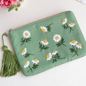 Personalized Hand Embroidered Cosmetic Bag, Flower Pouch, Linen Bag, Handmade Makeup Bag, Bridesmaid Gift, Linen Coin Purse, Embroidery Bag