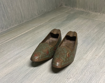 Vintage small Metal shoes