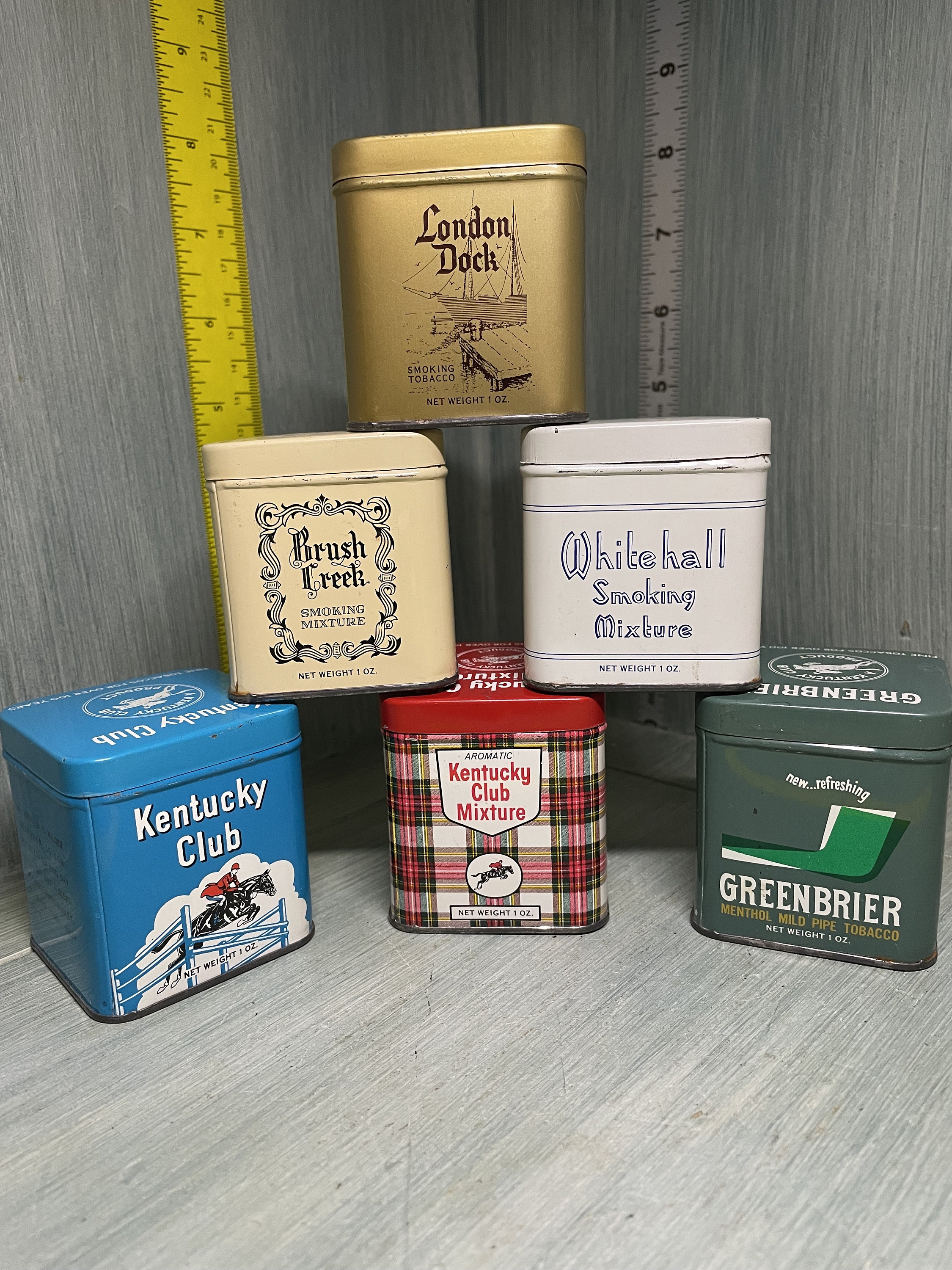 Kentucky Club Tin