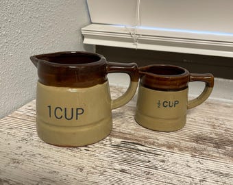 vintage ceramic measuring cups