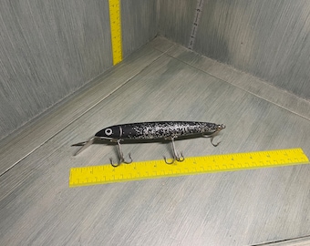 Vintage Musky Cisco Kid Lure - approx 7 in. Vintage Musky Cisco Kid Lure - approx 7 in.