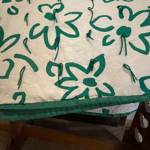 Vintage Kelly Green Floral Hand-stitched Quilt
