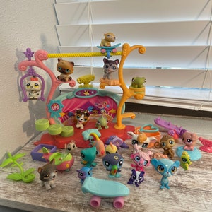 Huge LPS Littlest Pet Shop Lot Set 20+ Houses 100+ Accessories120+