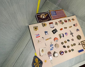 Vintage pins/patches/etc lot