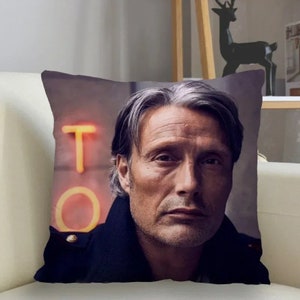 Mads Mikkelsen Pillowcase Custom Square Pillow Cover Mads Mikkelsen Pillow Case Zipper Customize Bedroom Decoration Birthday Christmas Gift Design 02