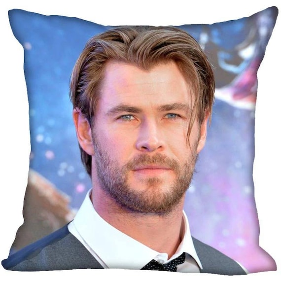 Chris hemsworth top pillow case