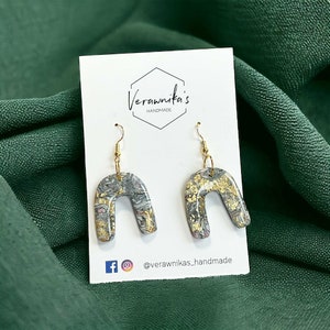 Bengali Collection: Medium Horseshoe Earrings with Golden Hooks