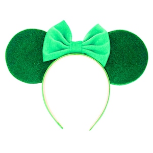 Hub Grass Green Velvet Mouse Ears