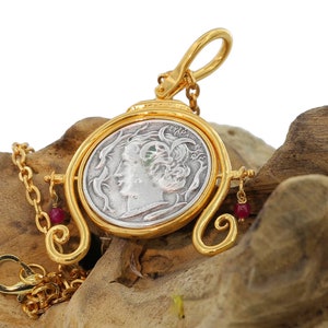 Stunning Ancient Gold Coin Pendant - Unique Jewelry Piece That Celebrates History and Elegance, Perfect for Any Occasion