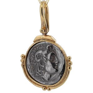 Ancient Gold Coin Pendant – Handcrafted, Timeless History, Medieval Style, Perfect for Lovers of Historical Jewelry