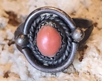 Vitg Navajo Old Pawn Sterling Silver Coral Ring Size 7.5 Oval Braided Setting