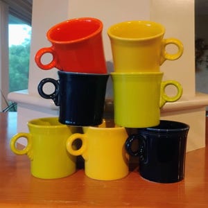 Set of 7 Vtg Fiesta Tom & Jerry Ring Handle Mugs 10 oz Multiple Colors XLNT