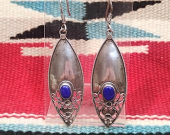 Vtg 1980s Nepal Lapis Lazuli Sterling Silver Dangle Earrings Elongated Teardrop