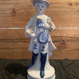 Vintage Victorian Porcelain Figurine musician man with violin