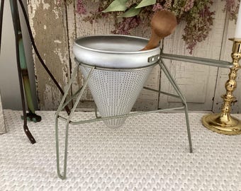 Vintage Aluminum Sieve/Strainer