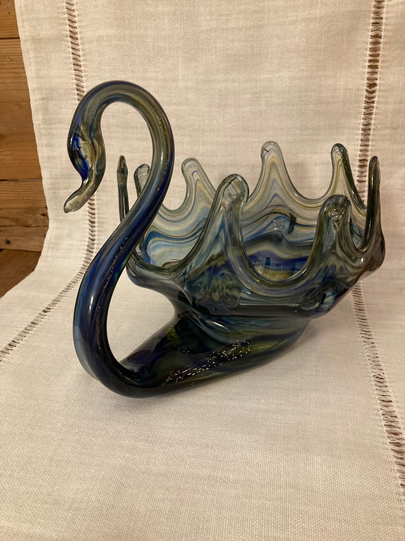 Vintage Mid Century Hand Blown Art Glass Swan Dish/bowl. Clear With